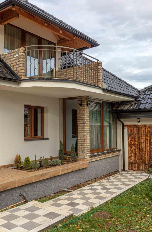 City Escape Luxury Villa Zuce Exterior photo